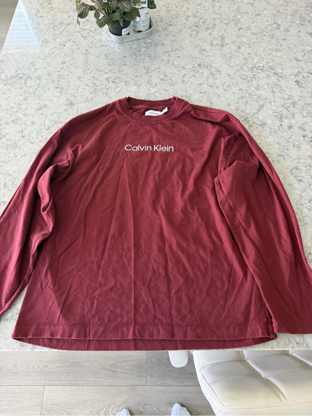Calvin Klein Men's Long-Sleeve Logo Tee - Wine Red